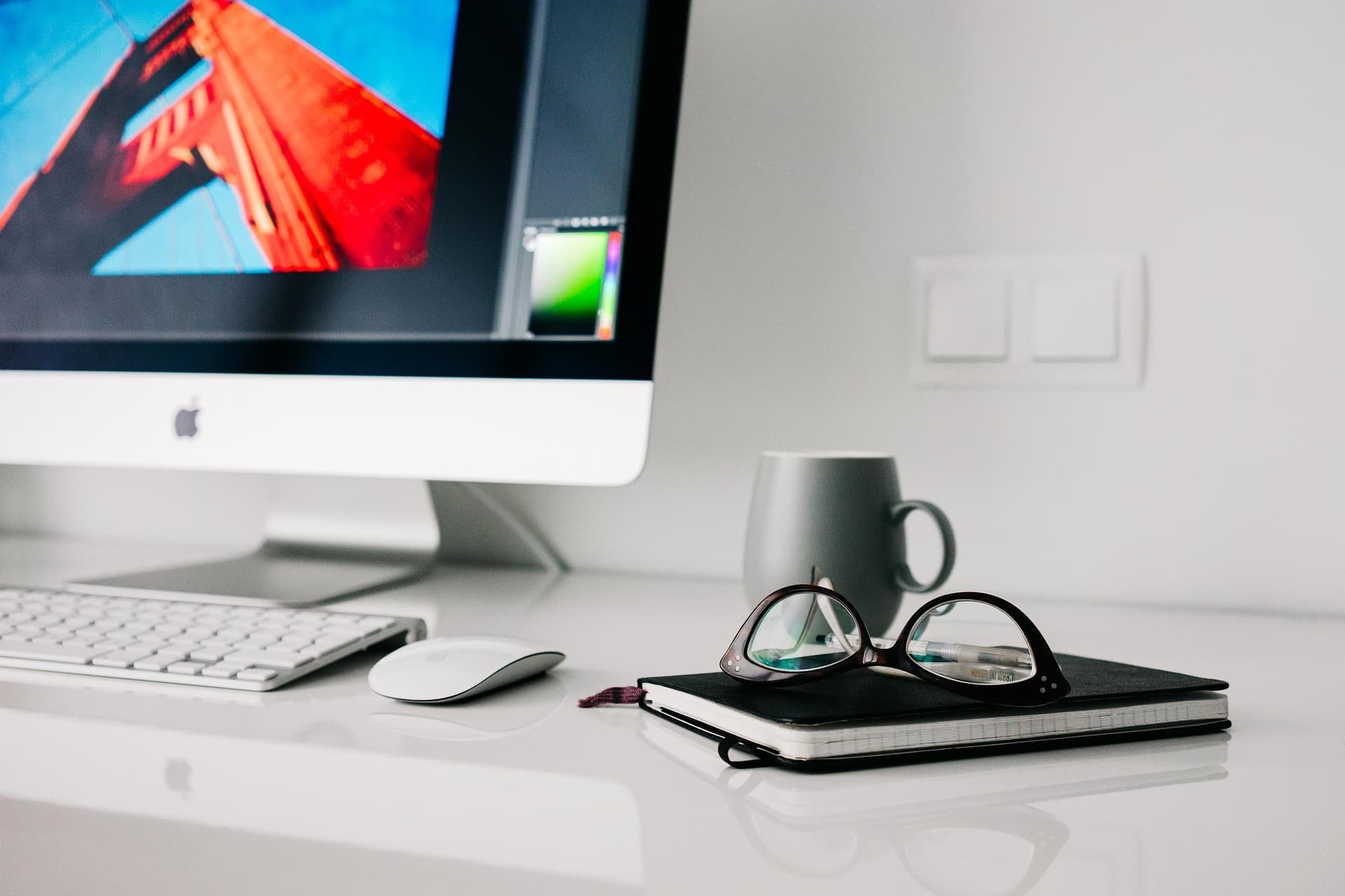 Las 5 mejores laptops para trabajar desde casa en tecnología (2026): guía comparativa
